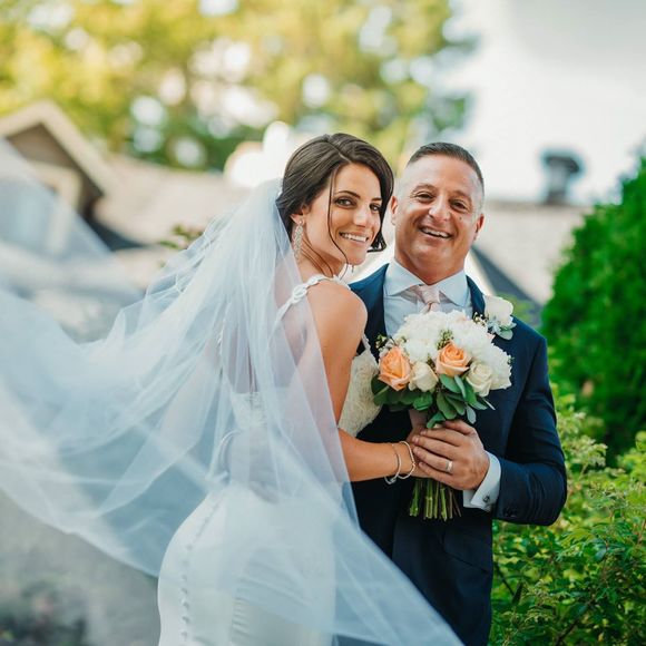 Meet your Posher, Pamela - Picture 1 of 1